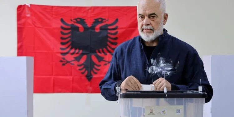 Εκλογές στην Αλβανία: Νέα νίκη Ράμα «βλέπουν» τα exit poll – Αντίστροφη μέτρηση για τα αποτελέσματα