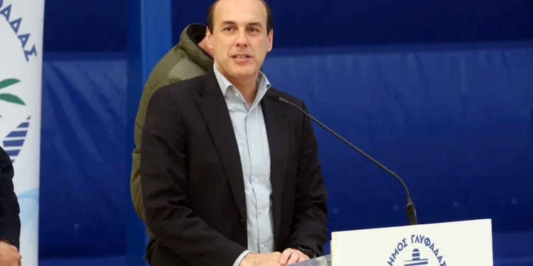 “Μολών λαβέ”: Η απάντηση του δημάρχου Γλυφάδας σε επίδοξους καταπατητές…!