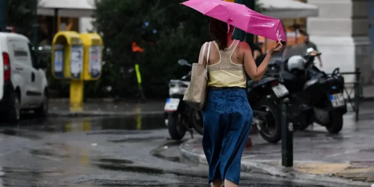 Καιρός: Μετά τους 36°C έρχονται καταιγίδες, κεραυνοί και χαλάζι, αστάθεια όλη την επόμενη εβδομάδα