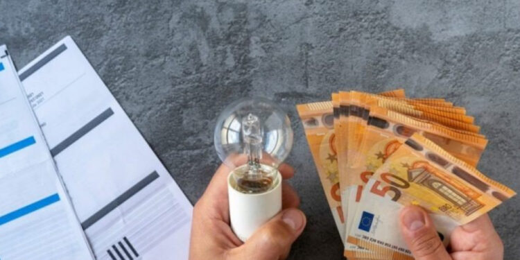 Από σήμερα οι αιτήσεις των επιχειρήσεων για επιδότηση της κατανάλωσης ρεύματος