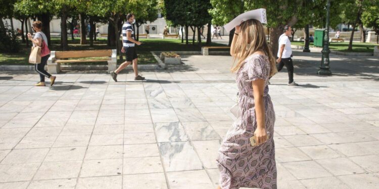 Καιρός: Καλοκαιρινό το σκηνικό το Σαββατοκύριακο – Δεκαήμερο με 30άρια και αφρικανική σκόνη