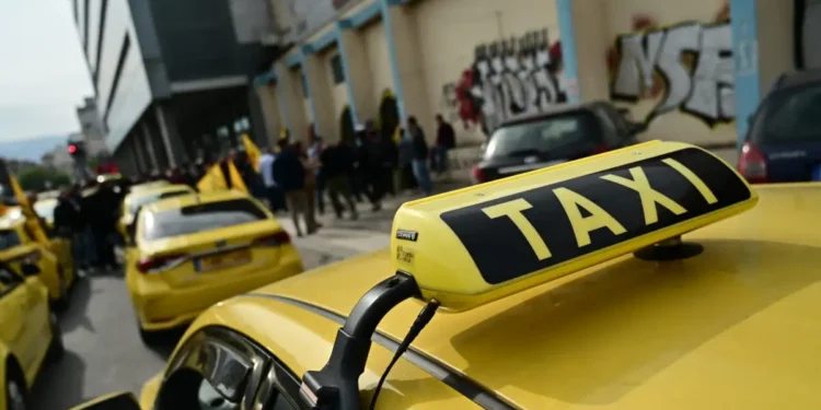 Σε 3ωρη στάση εργασίας τα ταξί αύριο στον χώρο του «Ελ. Βενιζέλος»