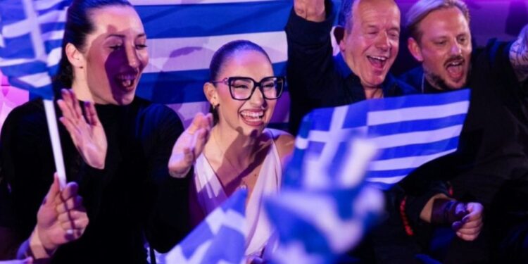 Κλαυδία: Η «Αστερομάτα» σημειώνει τεράστια επιτυχία στα διεθνή charts σε 32 χώρες