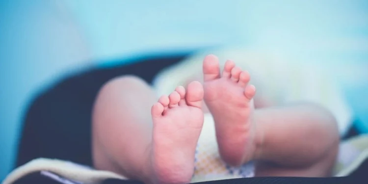 Ηράκλειο: Θρίλερ με νεκρό βρέφος που γέννησε 20χρονη φοιτήτρια στη λεκάνη της τουαλέτας