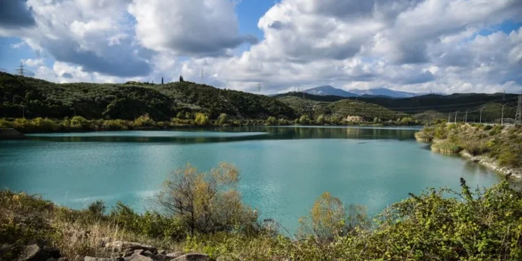 Ανέκτησαν τις αισθήσεις τους οι ανήλικοι που ανασύρθηκαν από τον Άραχθο ποταμό