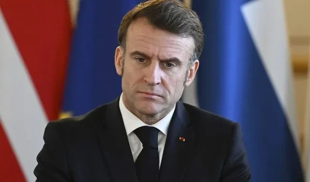 Γαλλία: Αντιμέτωπη εκ νέου με τον κίνδυνο ακυβερνησίας η χώρα λόγω του συνταξιοδοτικού