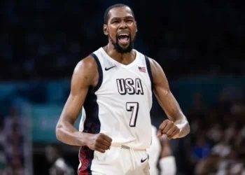 «Βόμβα» στο NBA: Ο Κέβιν Ντουράντ στους Ρόκετς