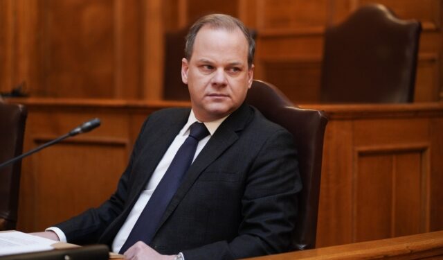 Συνεδριάζει η Προανακριτική για τα Τέμπη: Οι θέσεις της ΝΔ και της αντιπολίτευσης