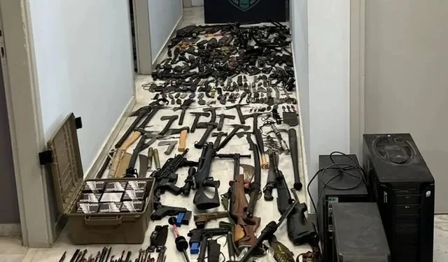Κρήτη: Συνελήφθη 42χρονος με τεράστιο οπλοστάσιο – Απειλούσε αστυνομικούς