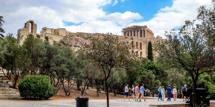 Καιρός: Ξεκινά η θερμή εισβολή σε όλη τη χώρα – Πότε θα δούμε 39αρια