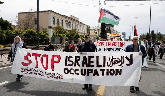 March to Gaza: Συνεχίζουν το ταξίδι τους οι Έλληνες μετά την περιπέτεια στο αεροδρόμιο