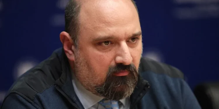 Τέμπη: Παράσταση πολιτικής αγωγής από συγγενείς θυμάτων κατά του Χρ. Τριαντόπουλου