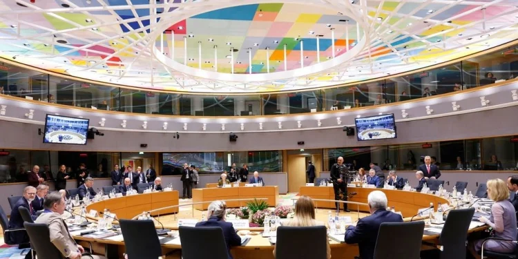 Πόλεμος στην Ουκρανία: Η ΕΕ υιοθέτησε 18ο πακέτο κυρώσεων κατά της Ρωσίας