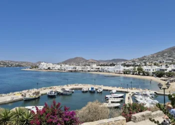 Διάκριση της Πάρου ως το καλύτερο νησί στον κόσμο για το 2025 στα World’s Best Awards