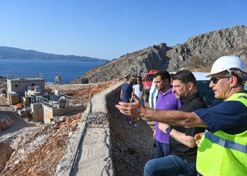 Περιφέρεια Αττικής: 10,9 εκ. ευρώ για αναβάθμιση των υποδομών της Ύδρας